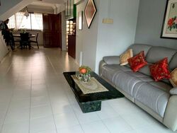 Blk 221 Bukit Batok East Avenue 3 (Bukit Batok), HDB Executive #495519611
